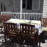 Jele Gostinjska kuća 3*