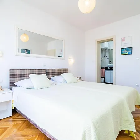 Guest house Jele
