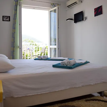 Guest house Jele