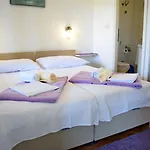 Гостевой дом Jele 3*